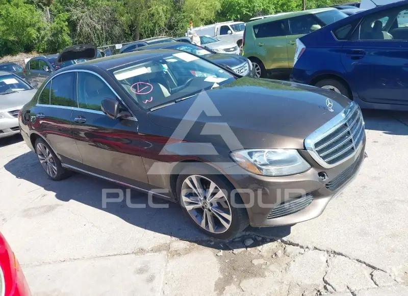 2017 Mercedes Benz C 300 фото