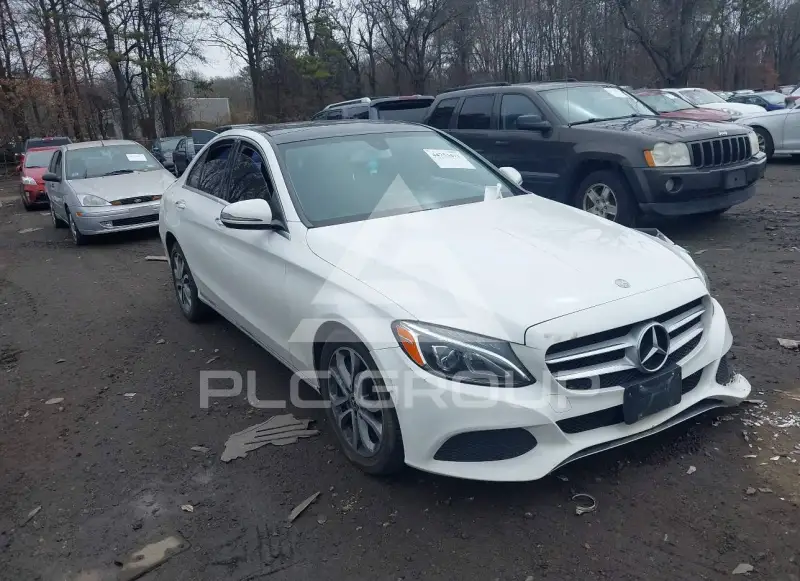2017 Mercedes Benz C 300 фото