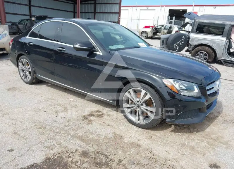 2017 Mercedes Benz C 300 photo