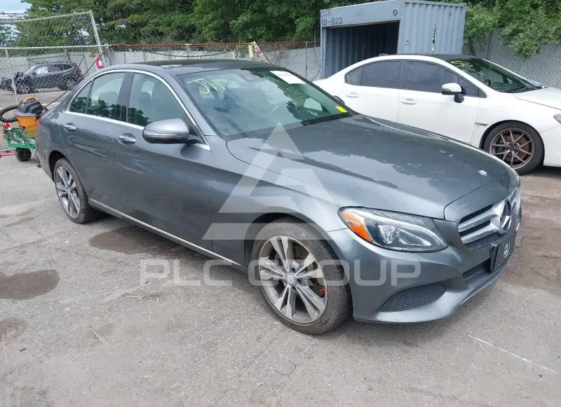 2017 Mercedes Benz C 300 фото
