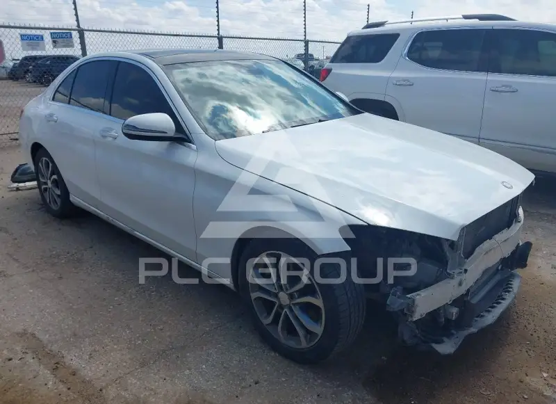2017 Mercedes Benz C 300 photo