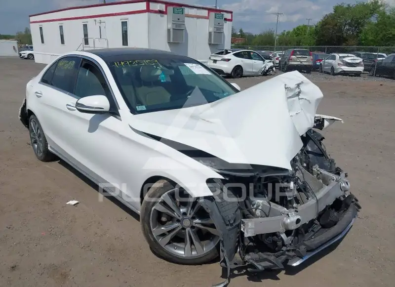 2017 Mercedes Benz C 300 фото