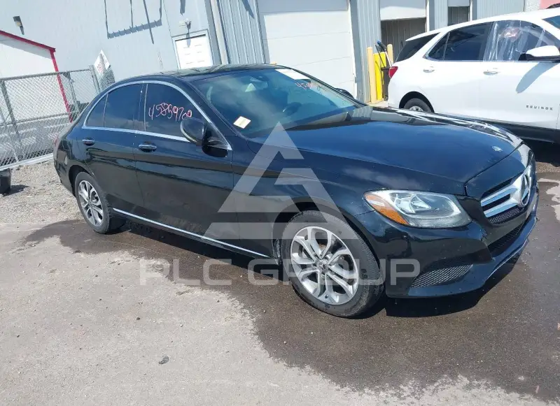 2017 Mercedes Benz C 300 фото