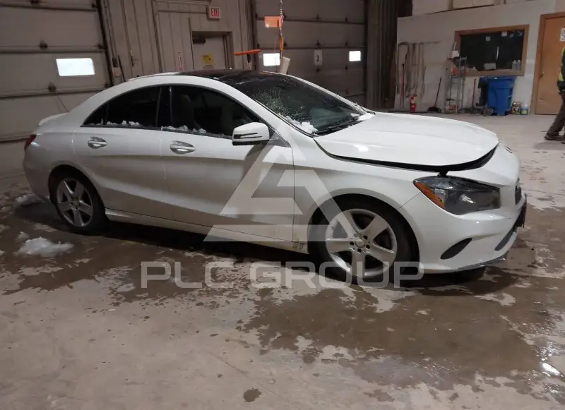 2017 Mercedes Benz CLA 250 фото