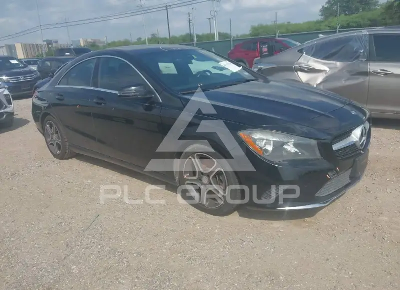 2017 Mercedes Benz CLA 250 фото