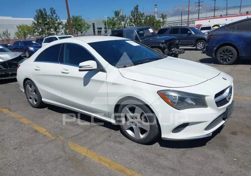 2017 Mercedes Benz CLA 250 фото