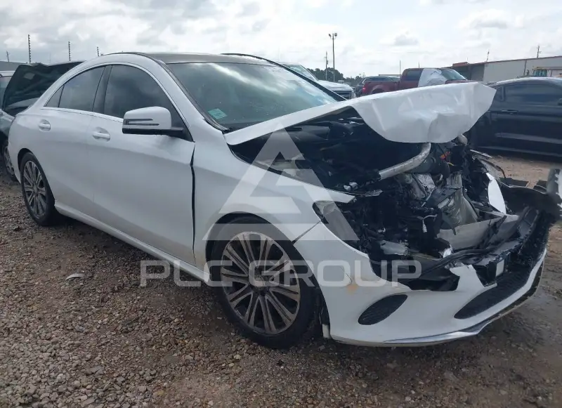 2017 Mercedes Benz CLA 250 фото
