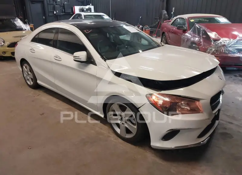 2017 Mercedes Benz CLA 250 фото