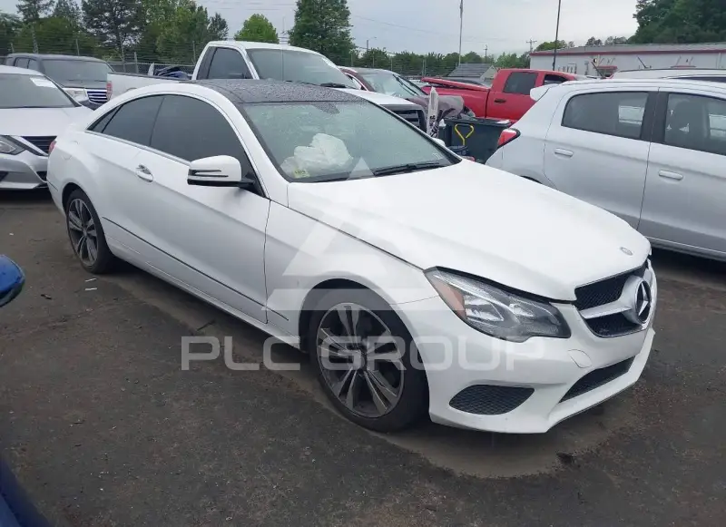 2017 Mercedes Benz E 400 фото