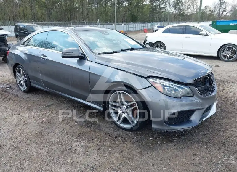 2017 Mercedes Benz E 400 фото
