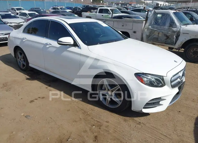 2017 Mercedes Benz E 300 photo