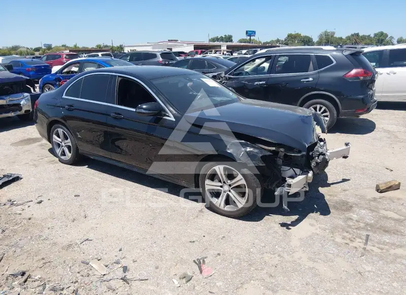 2017 Mercedes Benz E 300 photo