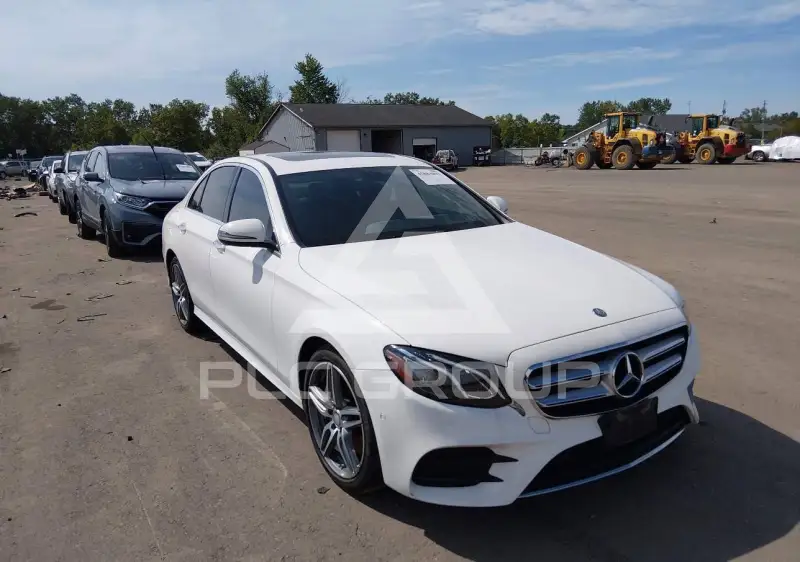 2017 Mercedes Benz E 300 фото
