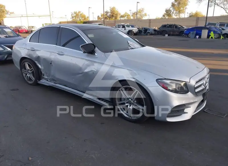 2017 Mercedes Benz E 300 фото