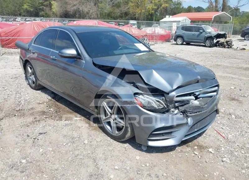 2017 Mercedes Benz E 300 фото
