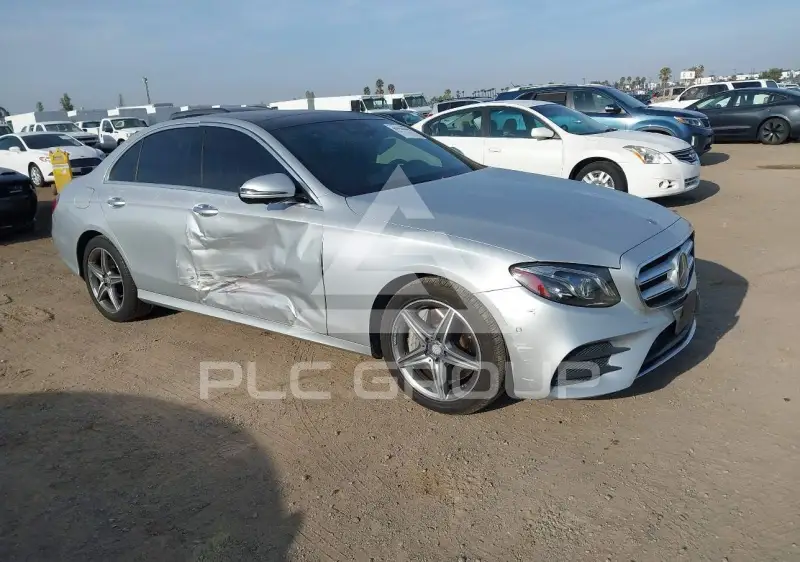 2017 Mercedes Benz E 300 фото