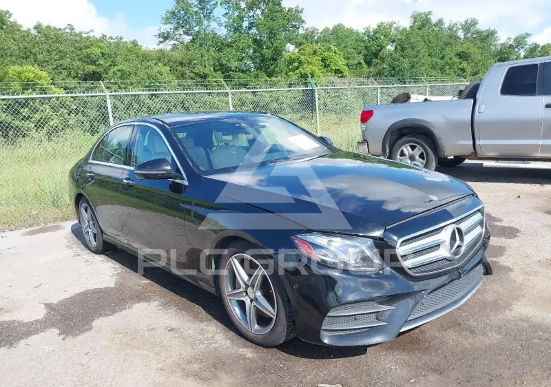 2017 Mercedes Benz E 300 photo