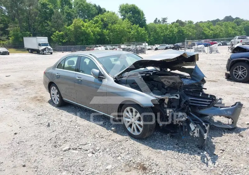 2017 Mercedes Benz E 300 фото