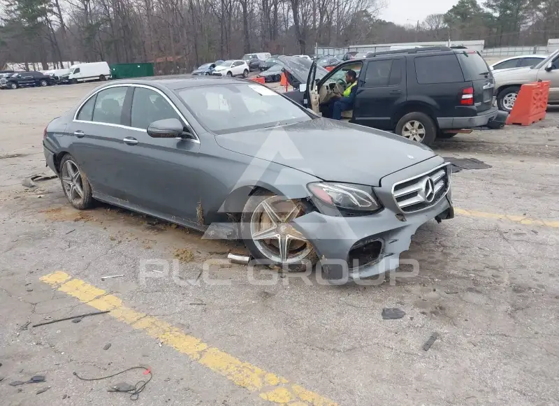 2017 Mercedes Benz E 300 photo