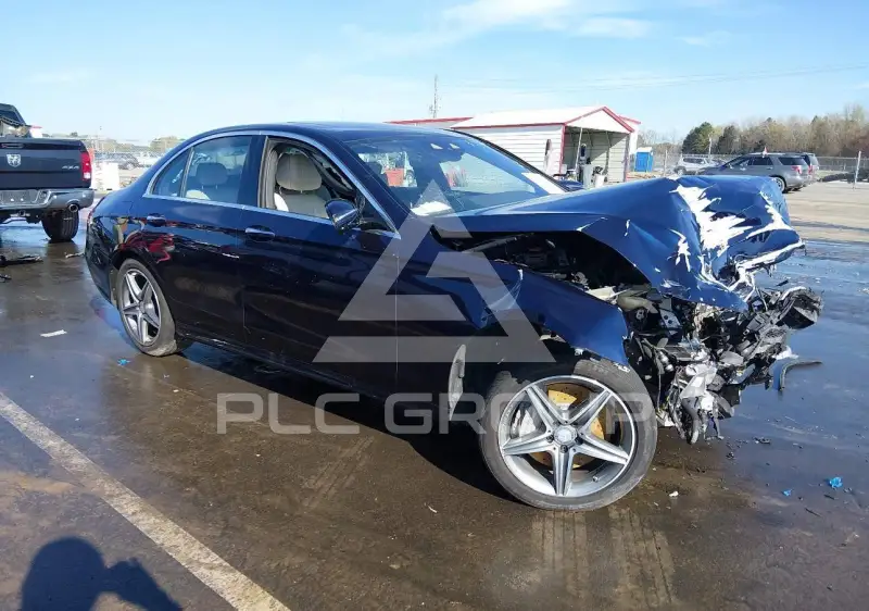 2017 Mercedes Benz E 300 фото