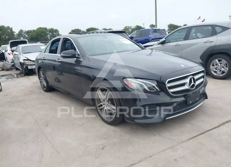 2017 Mercedes Benz E 300 фото
