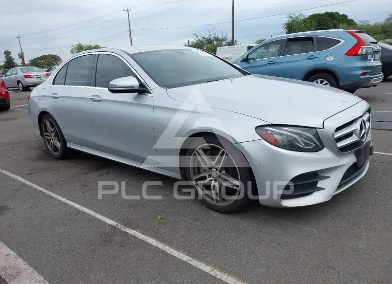 2017 Mercedes Benz E 300 photo