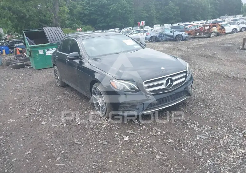 2017 Mercedes Benz E 300 фото