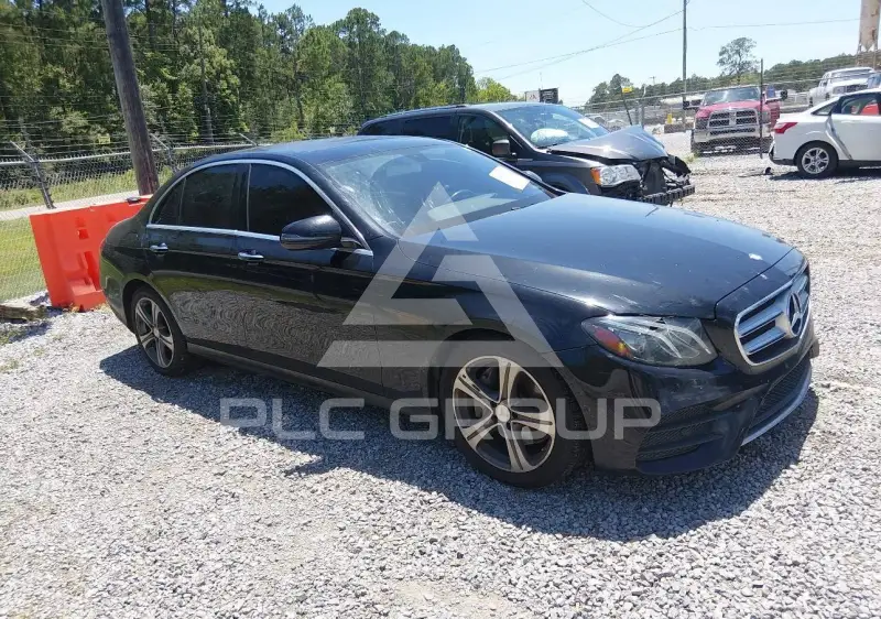 2017 Mercedes Benz E 300 photo