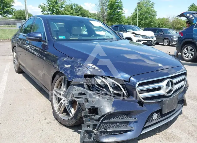 2017 Mercedes Benz E 300 photo