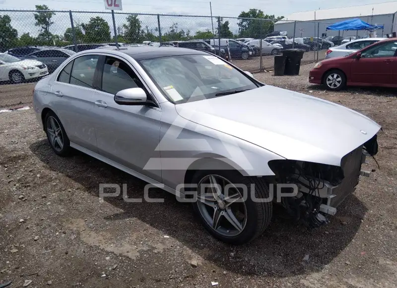 2017 Mercedes Benz E 300 photo