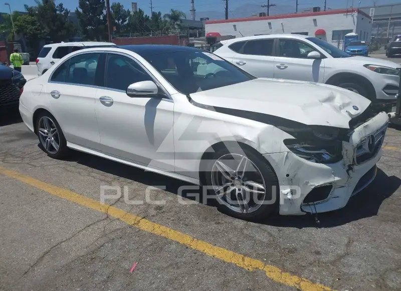 2017 Mercedes Benz E 300 фото