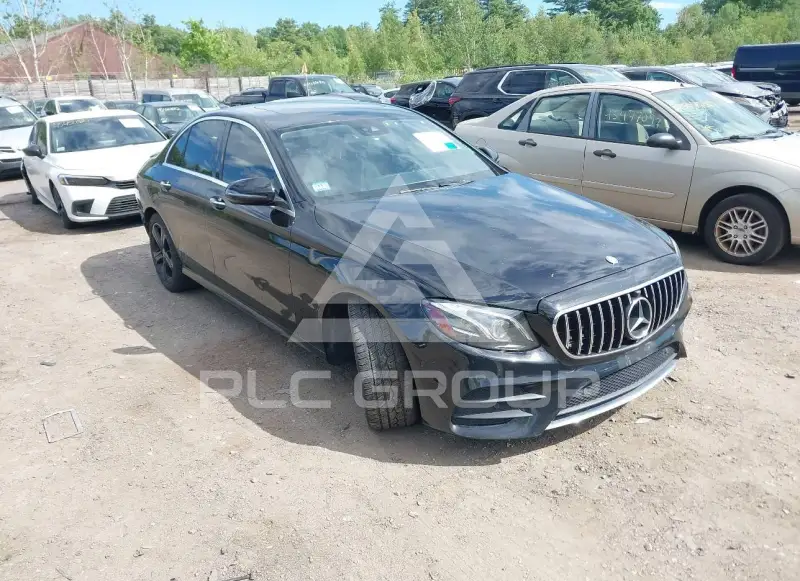 2017 Mercedes Benz E 300 photo