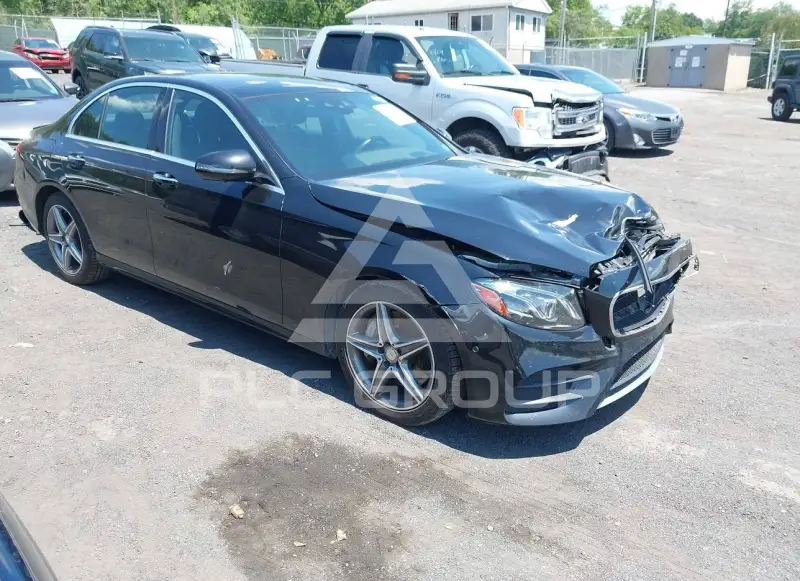 2017 Mercedes Benz E 300 photo
