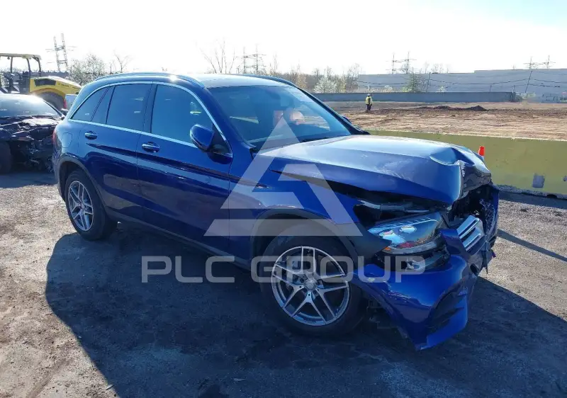 2017 Mercedes Benz GLC 300 фото
