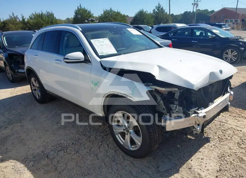2017 Mercedes Benz GLC 300 фото