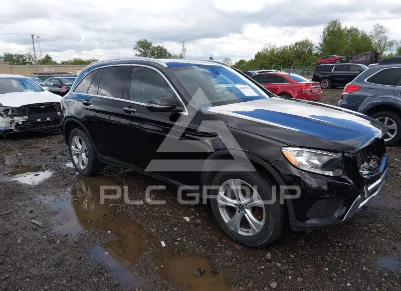 2017 Mercedes Benz GLC 300 фото