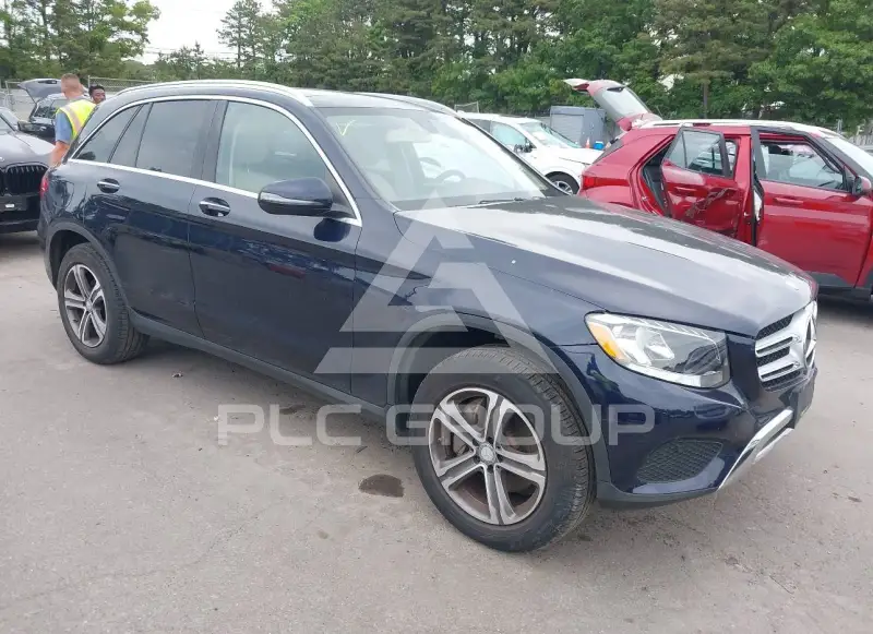2017 Mercedes Benz GLC 300 фото