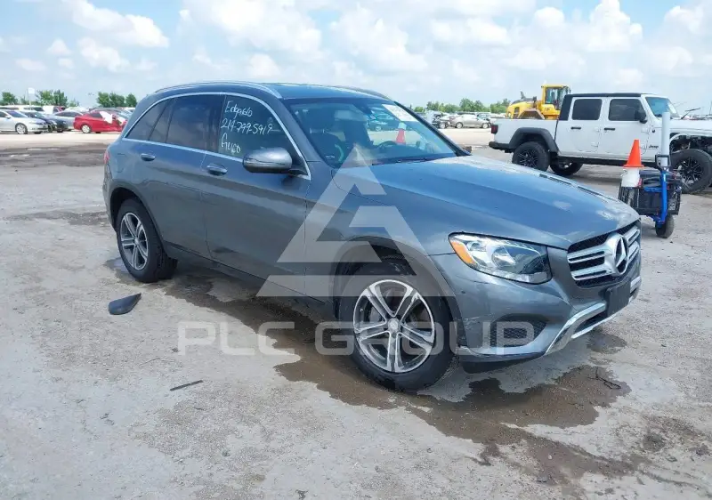 2017 Mercedes Benz GLC 300 фото