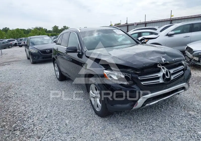 2017 Mercedes Benz GLC 300 фото