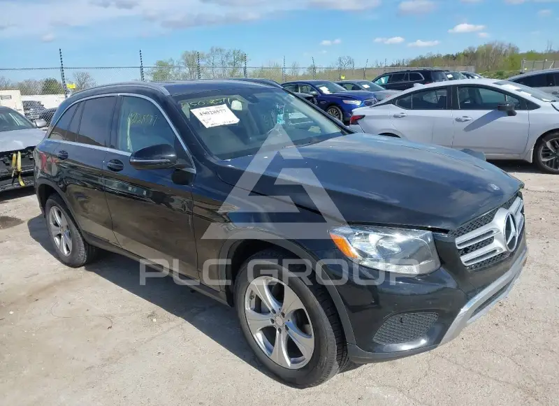 2017 Mercedes Benz GLC 300 фото