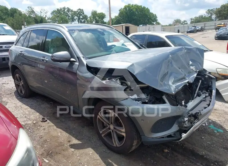 2017 Mercedes Benz GLC 300 фото