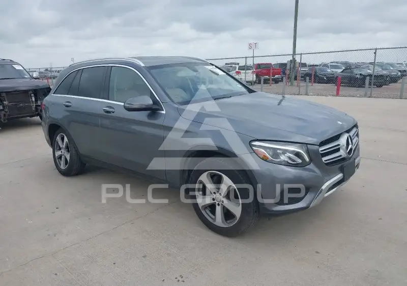 2017 Mercedes Benz GLC 300 фото