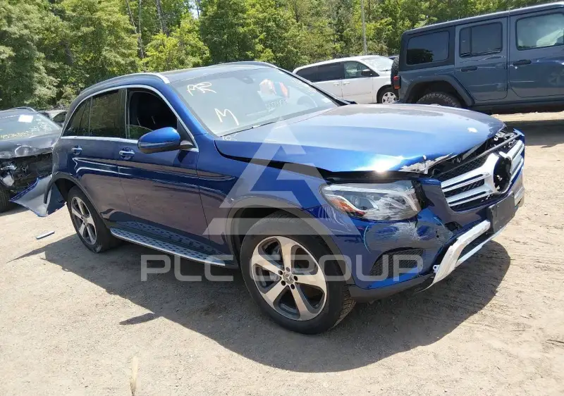 2017 Mercedes Benz GLC 300 фото