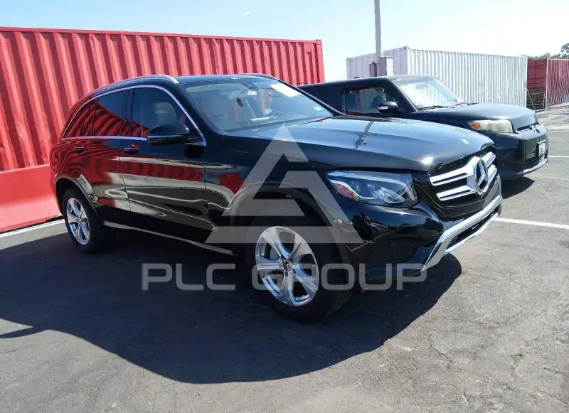 2017 Mercedes Benz GLC 300 фото