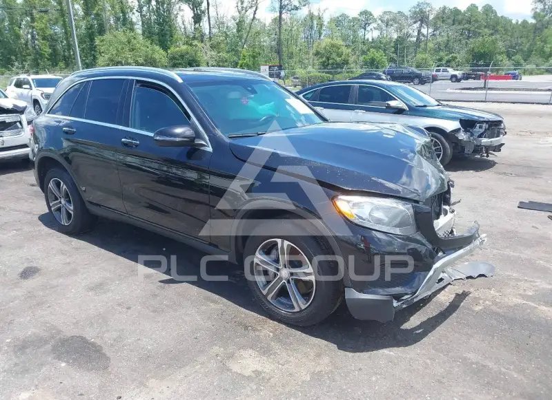 2017 Mercedes Benz GLC 300 фото