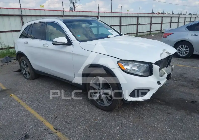 2017 Mercedes Benz GLC 300 фото