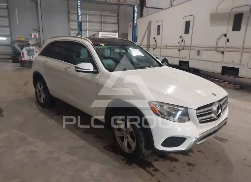 2017 Mercedes Benz GLC 300 фото