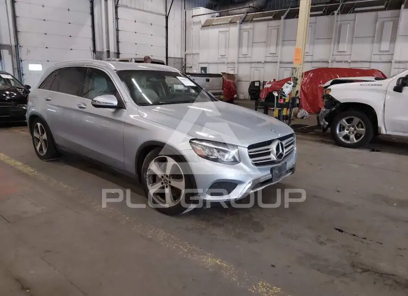 2017 Mercedes Benz GLC 300 фото