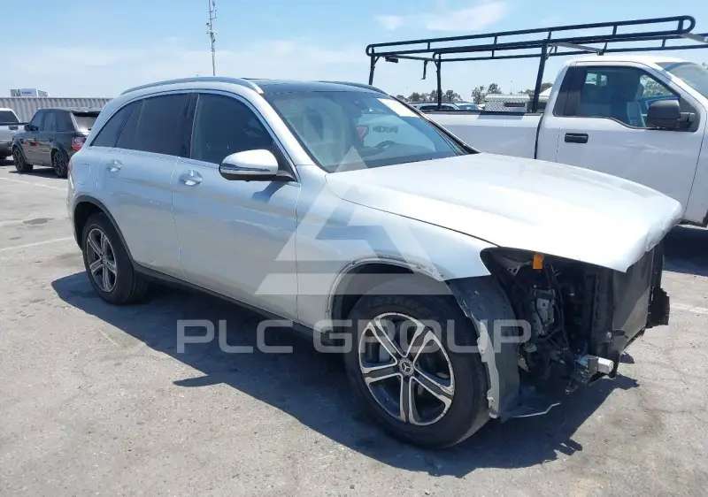 2017 Mercedes Benz GLC 300 фото
