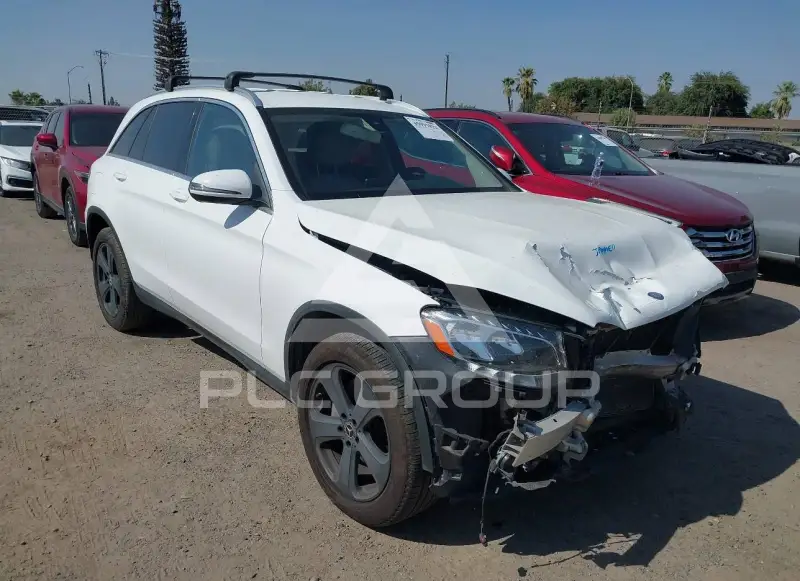 2017 Mercedes Benz GLC 300 photo